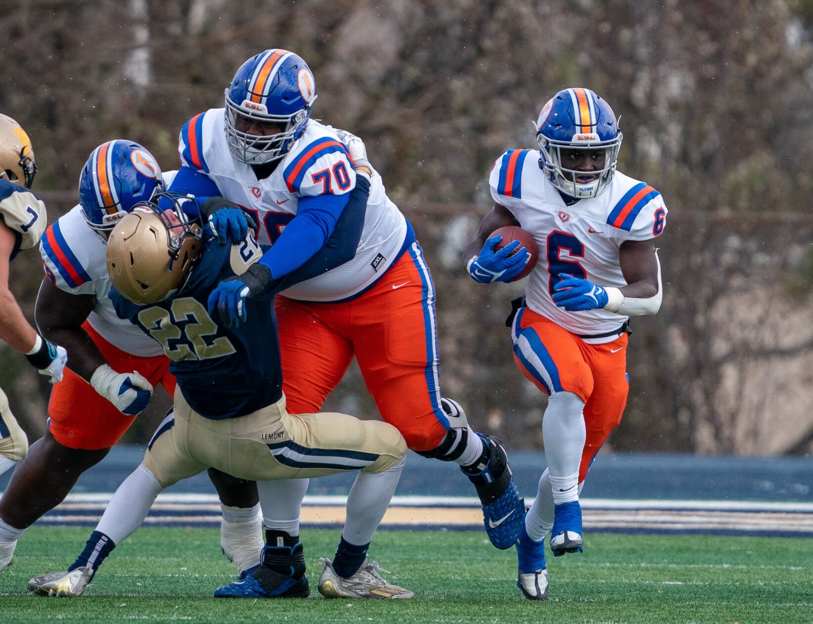 Class 6A football state semifinal: East St. Louis 32, Lemont 29